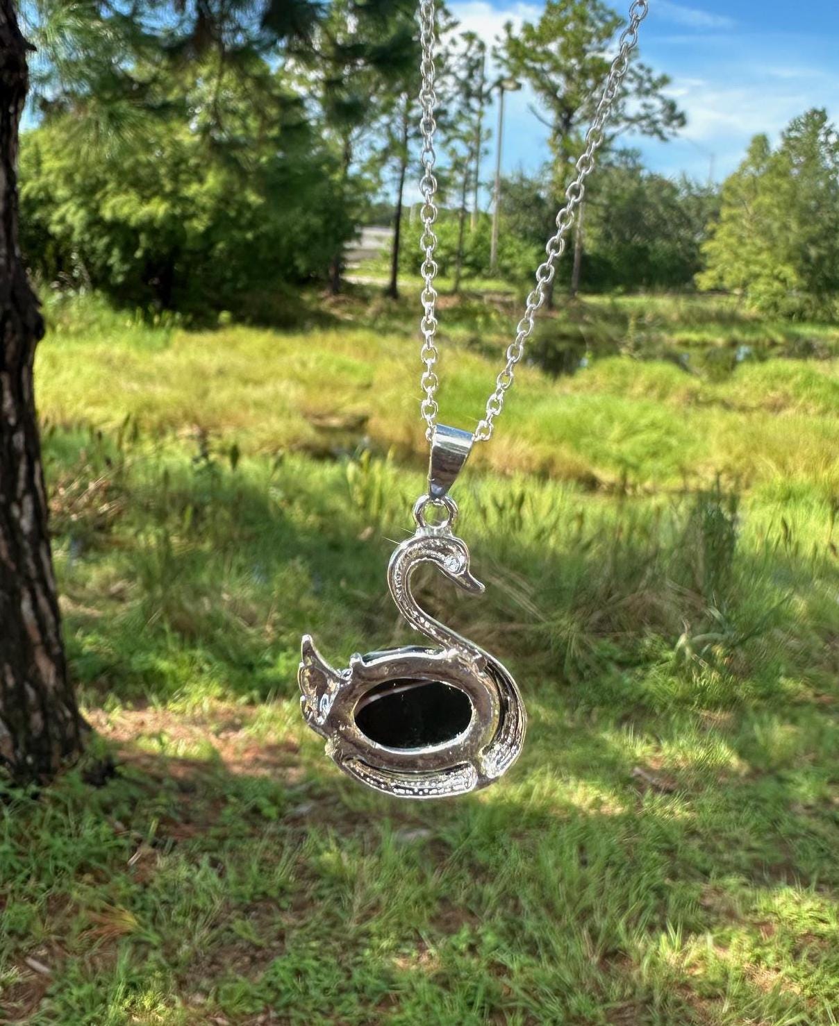 Black Stripes Agate Swan Necklace