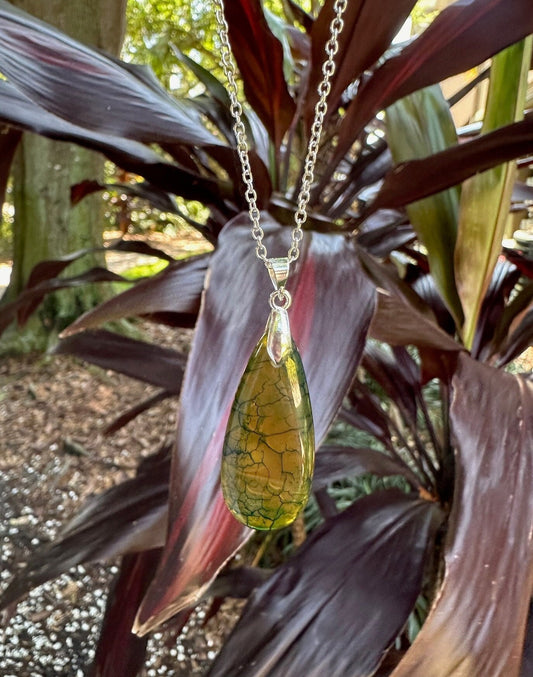 Dragon Vein Agate Teardrop Pendant Necklace