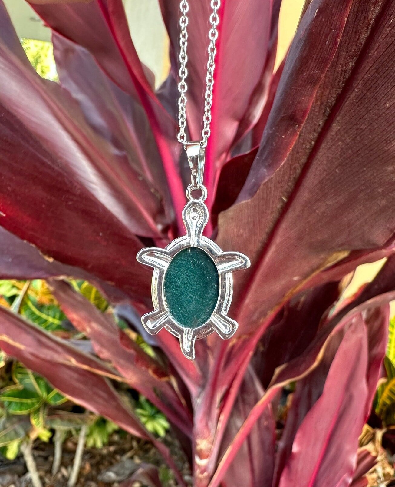 Indian Agate Turtle Necklace