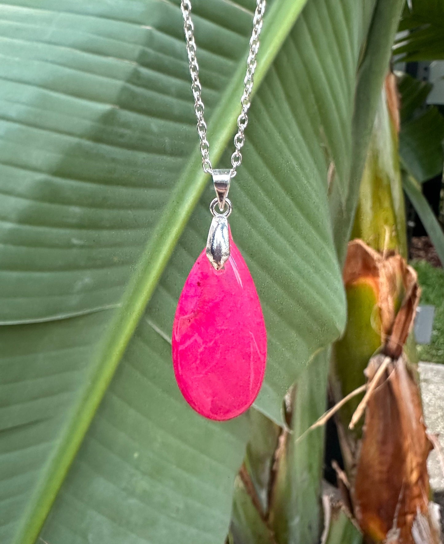 Dragon Vein Agate Pendant Necklace