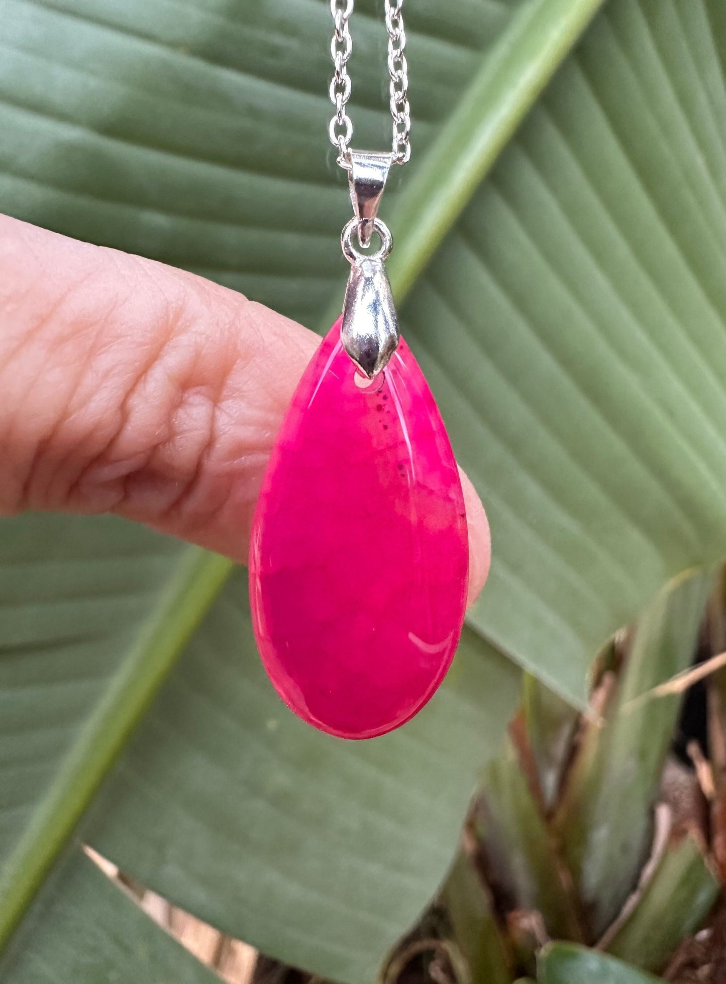 Dragon Vein Agate Pendant Necklace