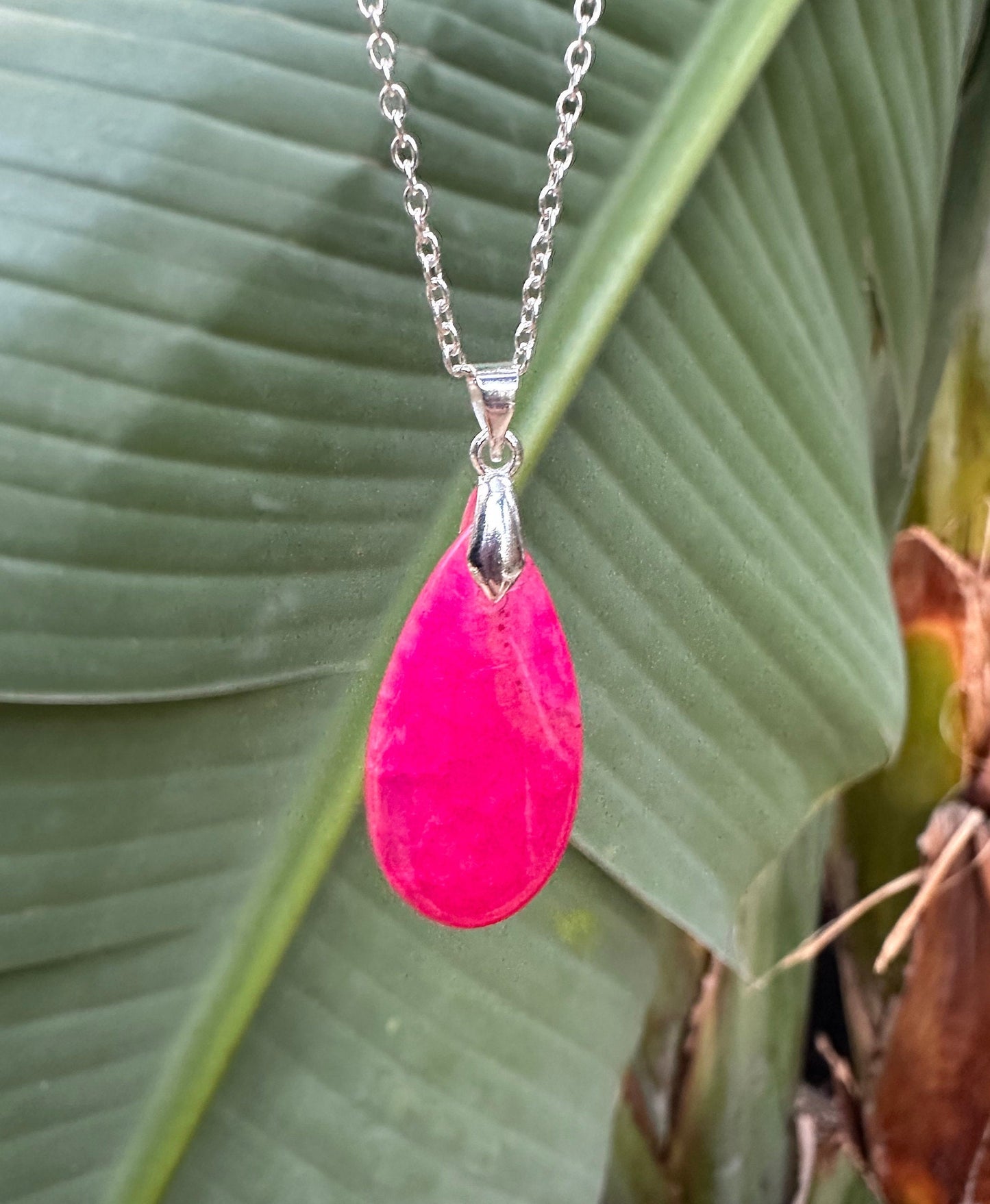 Dragon Vein Agate Pendant Necklace