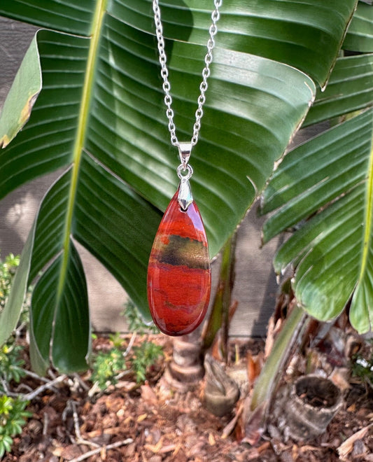 Indian Bloodstone Teardrop Pendant Necklace