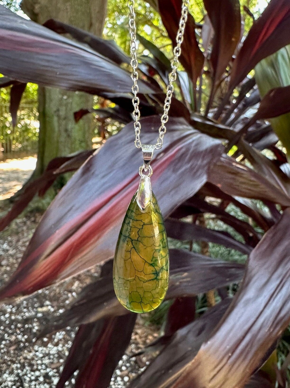 Dragon Vein Agate Teardrop Pendant Necklace
