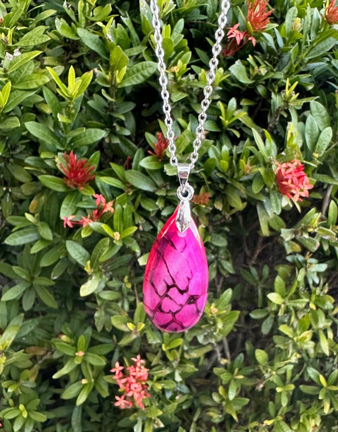 Dragon Vein Agate Pendant Necklace