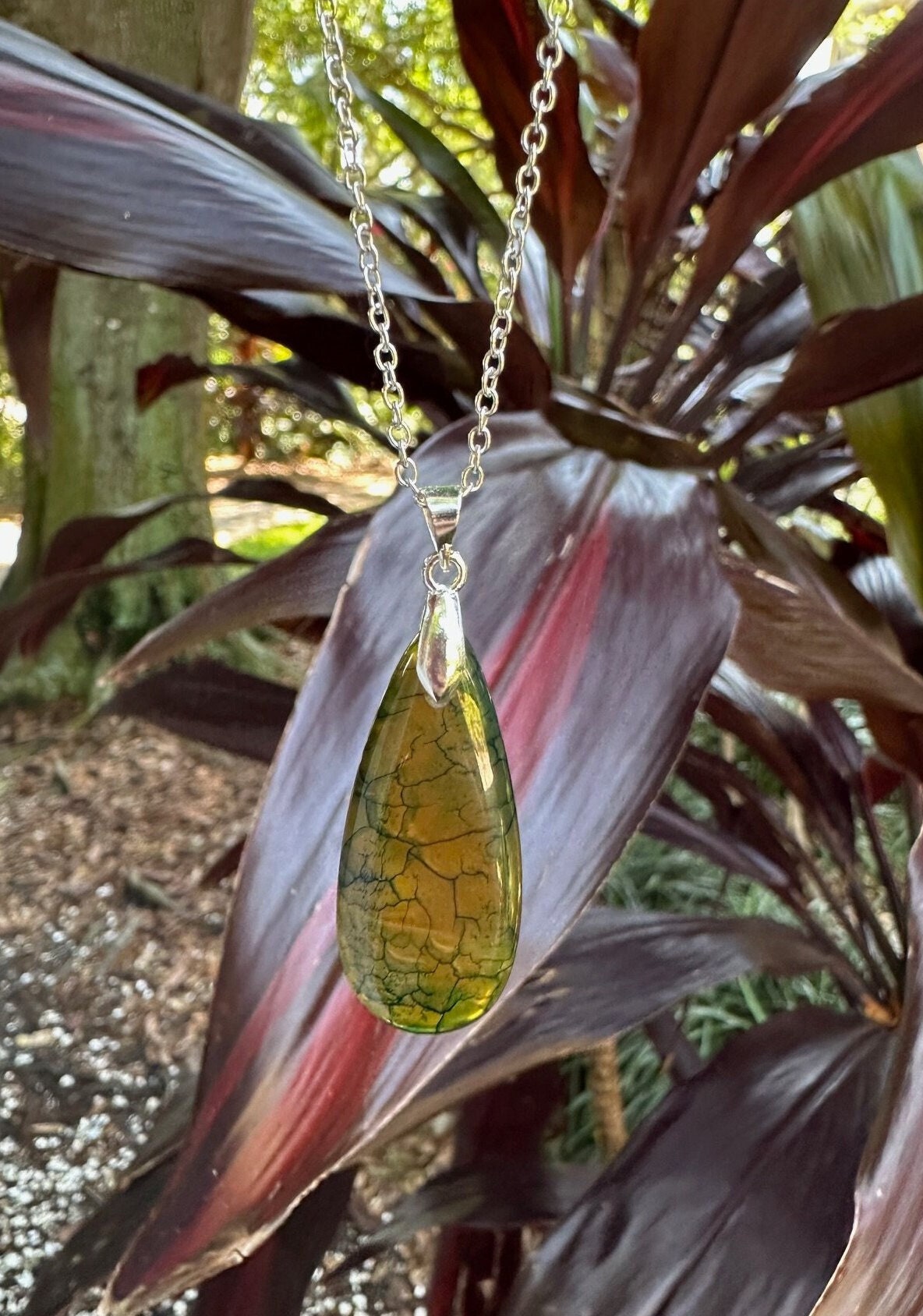 Dragon Vein Agate Teardrop Pendant Necklace