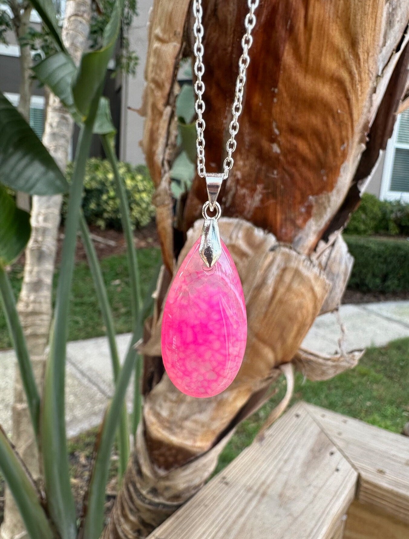 Dragon Vein Agate Teardrop Pendant Necklace