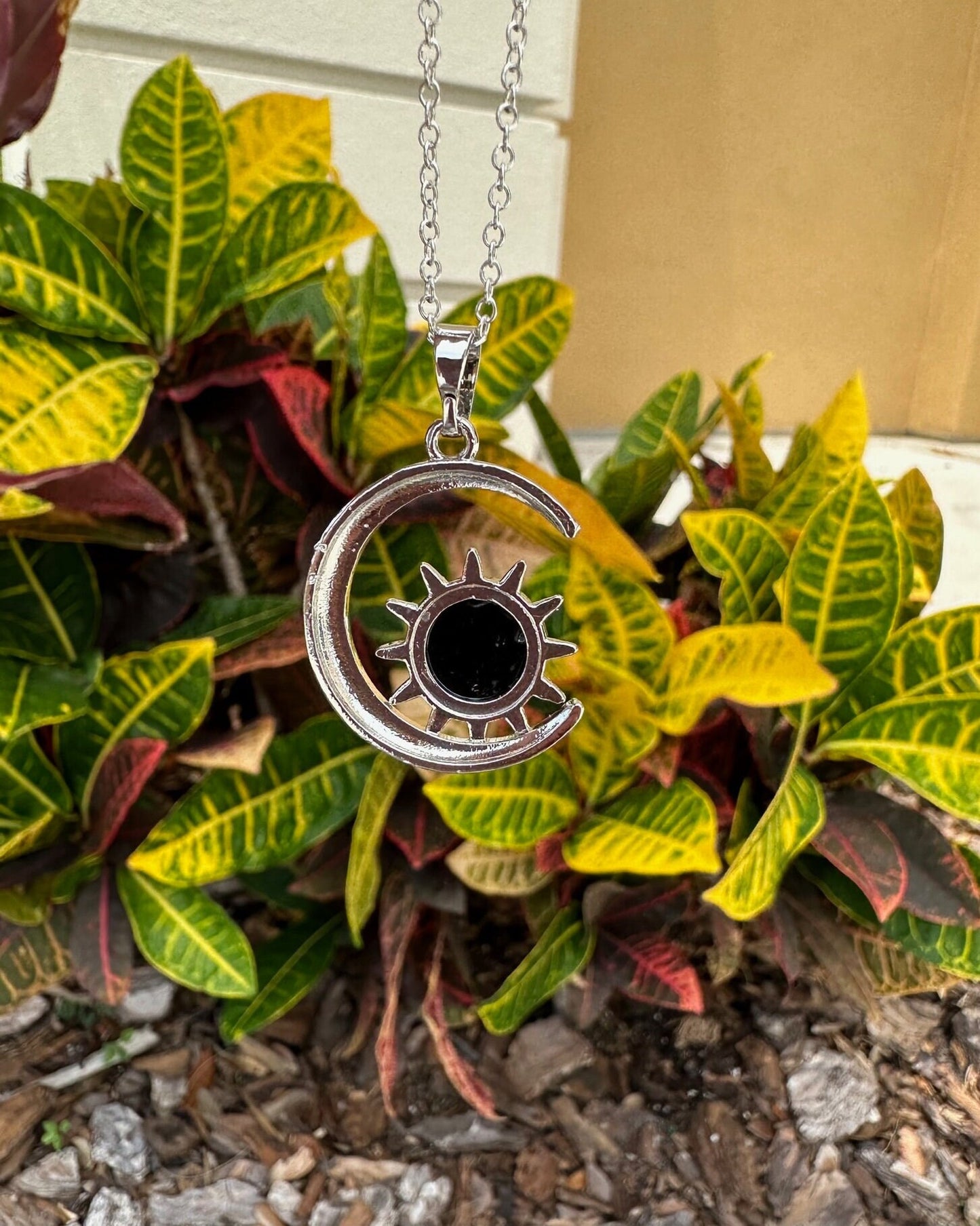 Black Agate Crescent Sun Pendant Necklace
