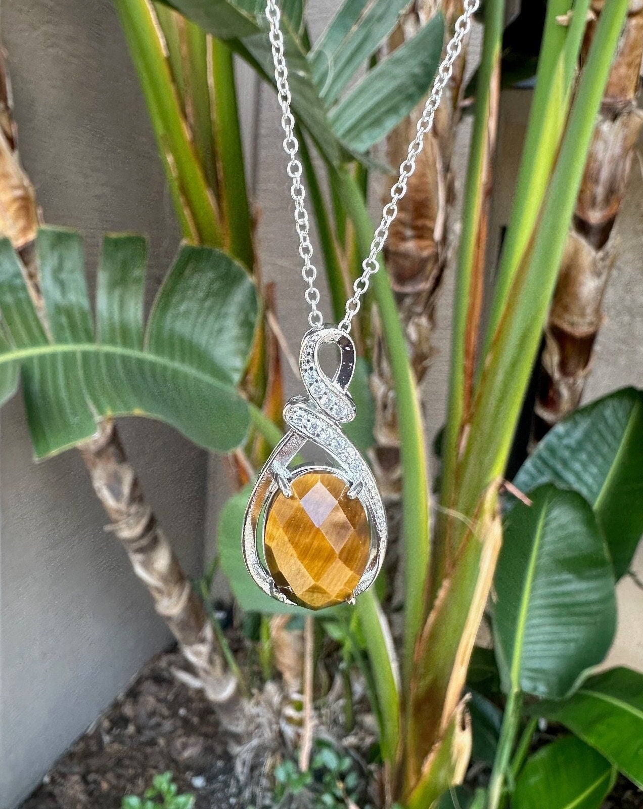 Tiger Eye Swirl Pendant Necklace