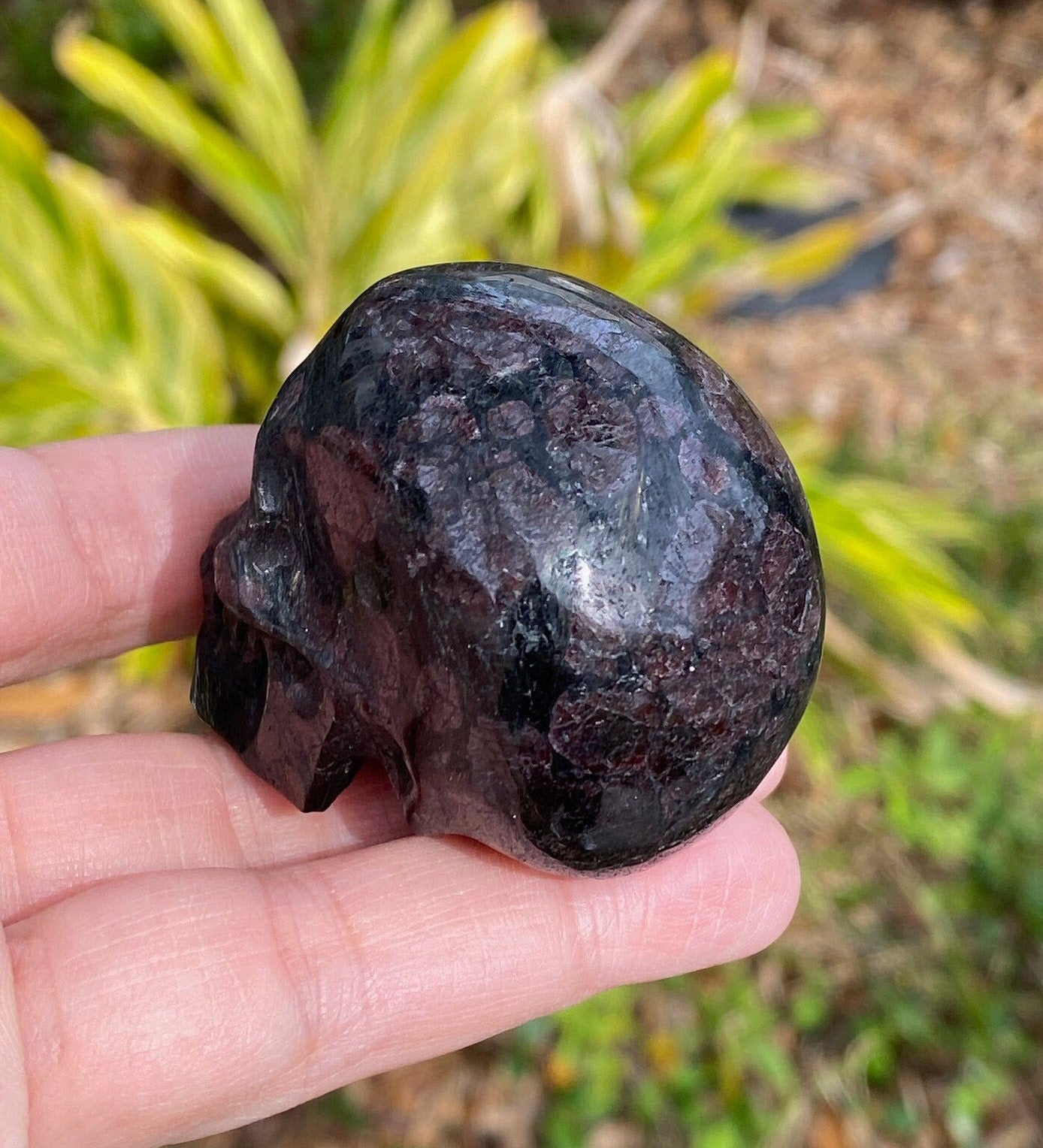 Garnet Skull Figurine