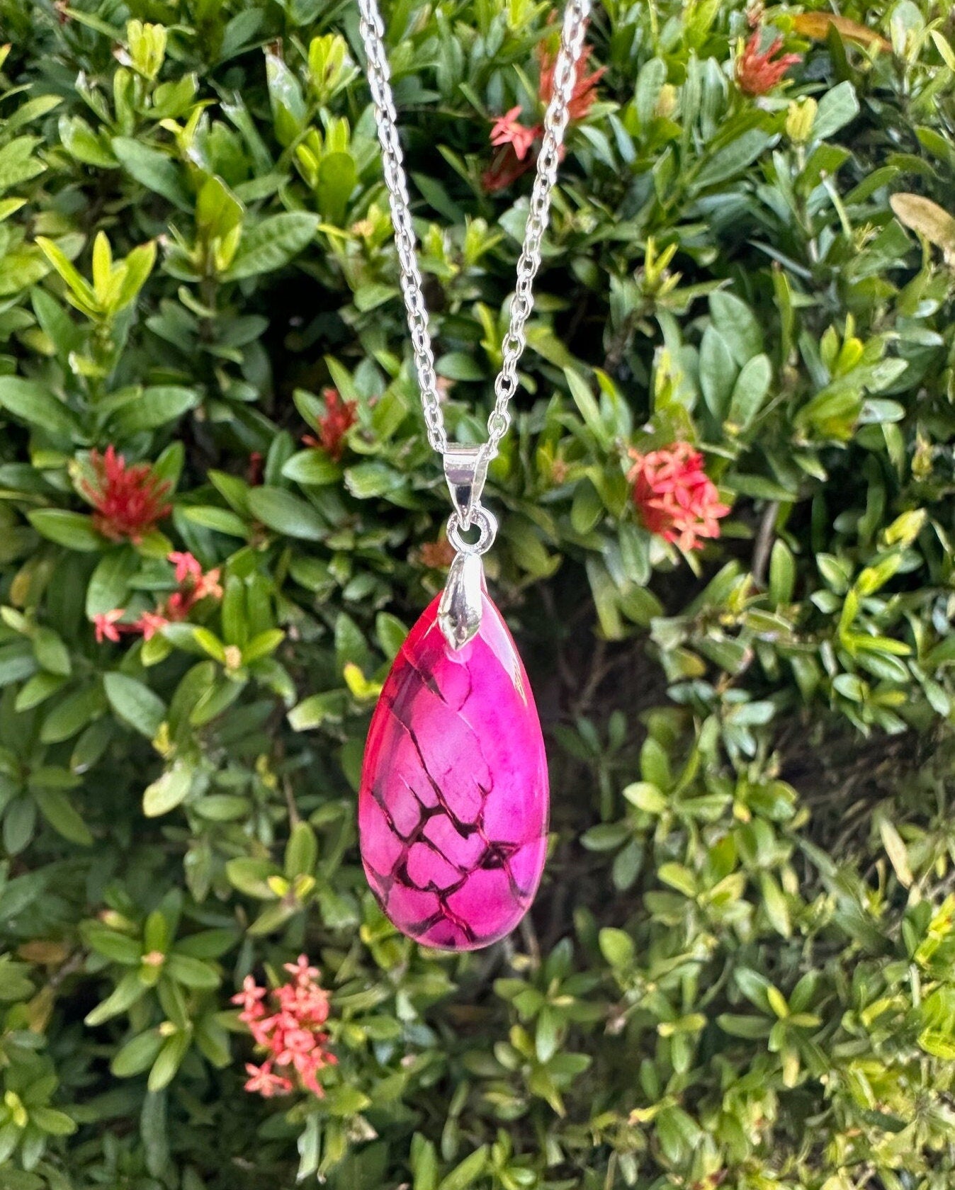 Dragon Vein Agate Pendant Necklace