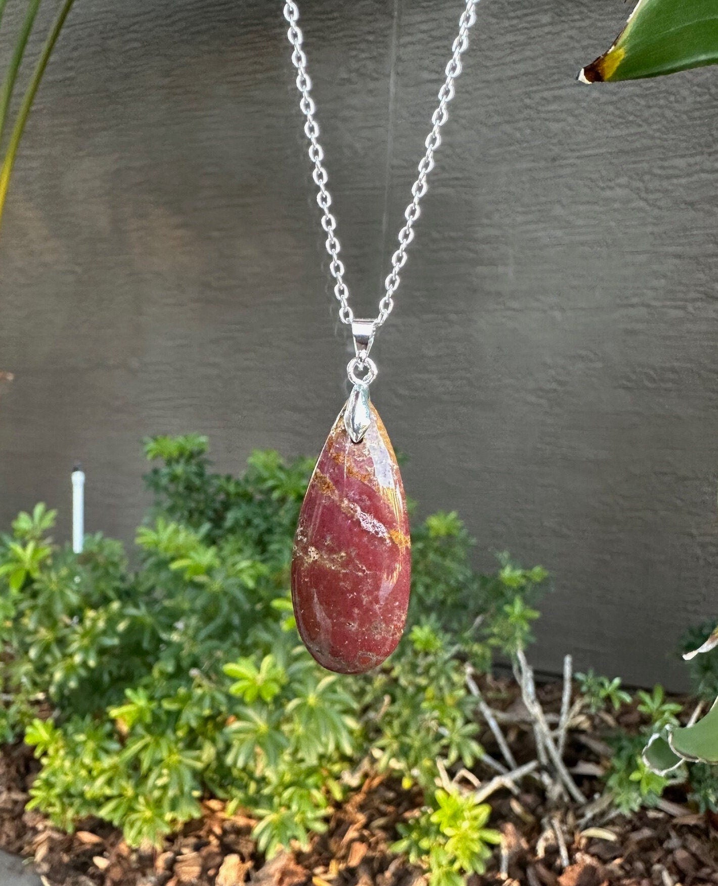 Indian Bloodstone Teardrop Pendant Necklace
