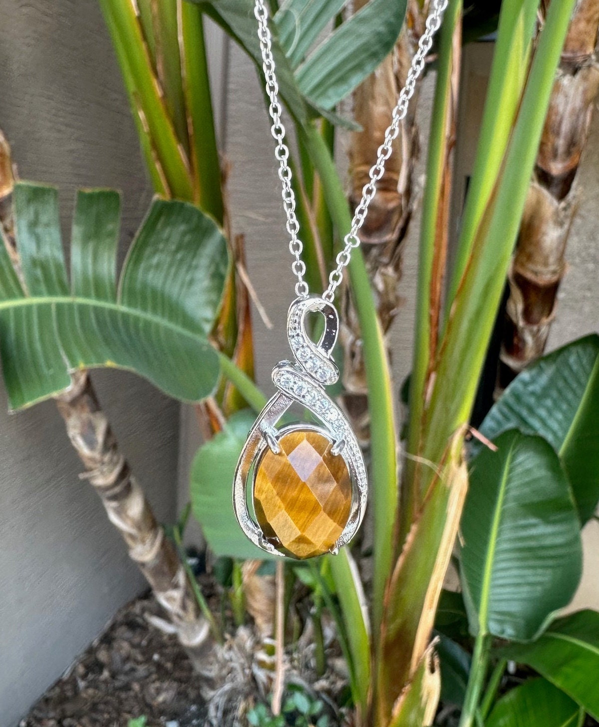 Tiger Eye Swirl Pendant Necklace
