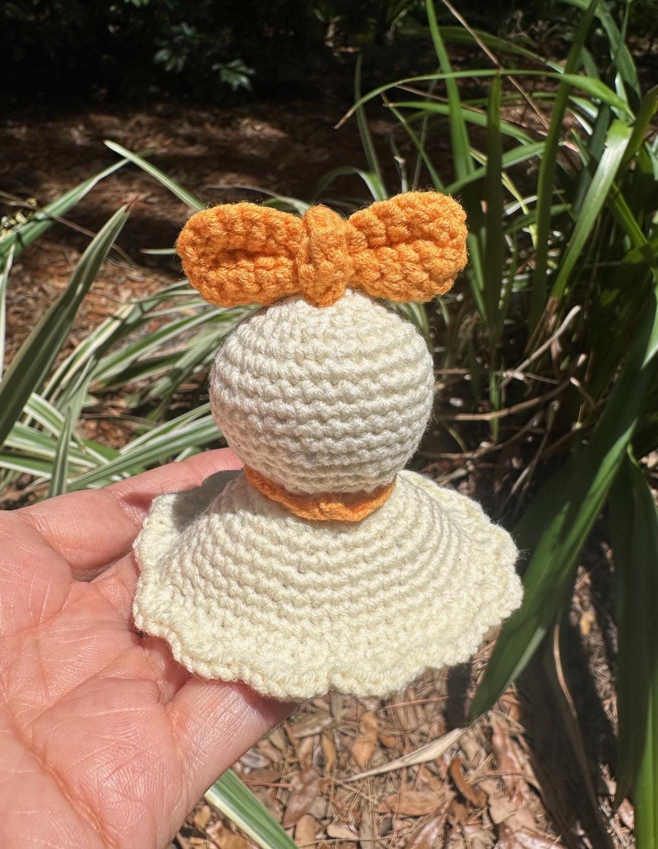 Crochet Ghost with Bow