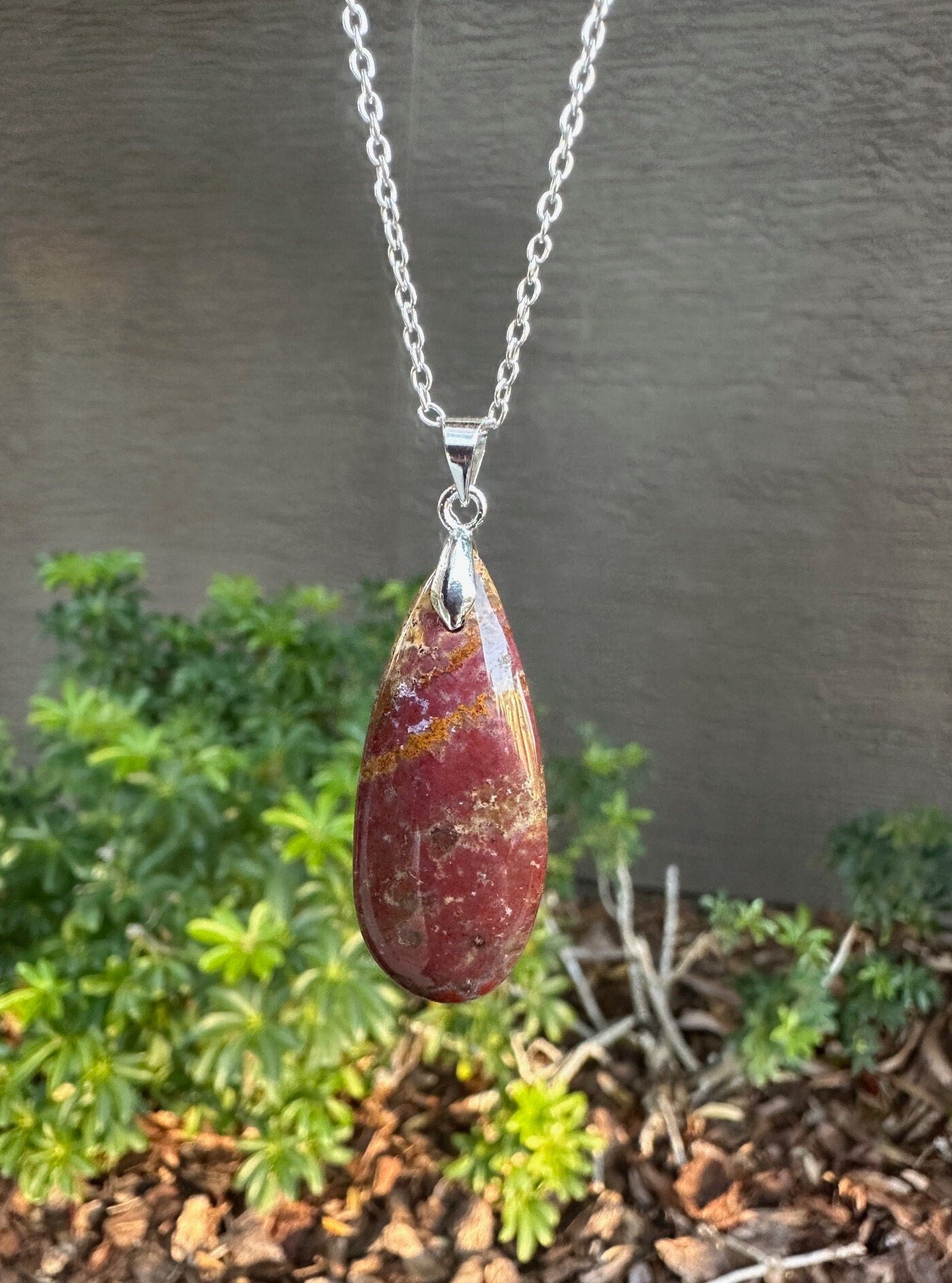 Indian Bloodstone Teardrop Pendant Necklace