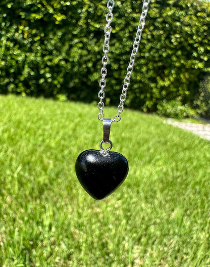 Dainty Obsidian Heart Pendant Necklace
