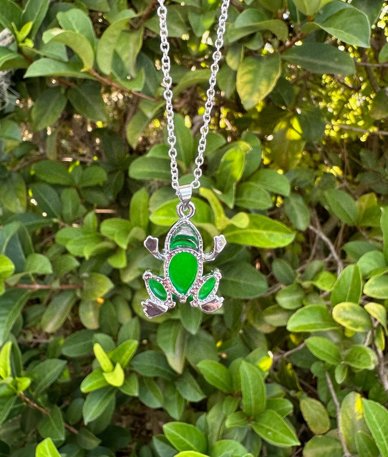 Green Jade Frog Pendant Necklace