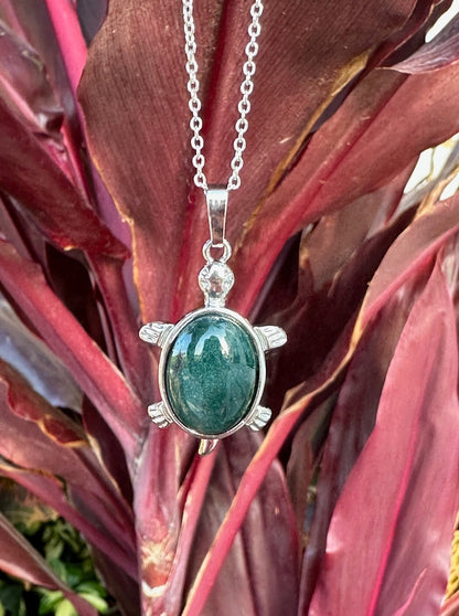 Indian Agate Turtle Necklace