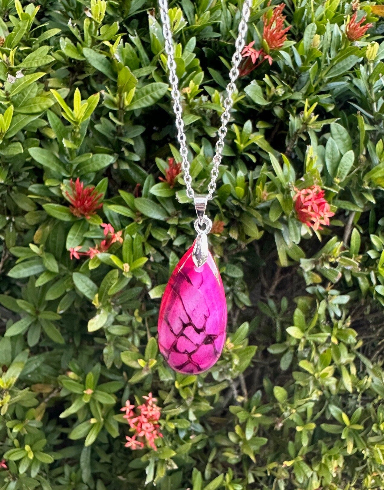 Dragon Vein Agate Pendant Necklace